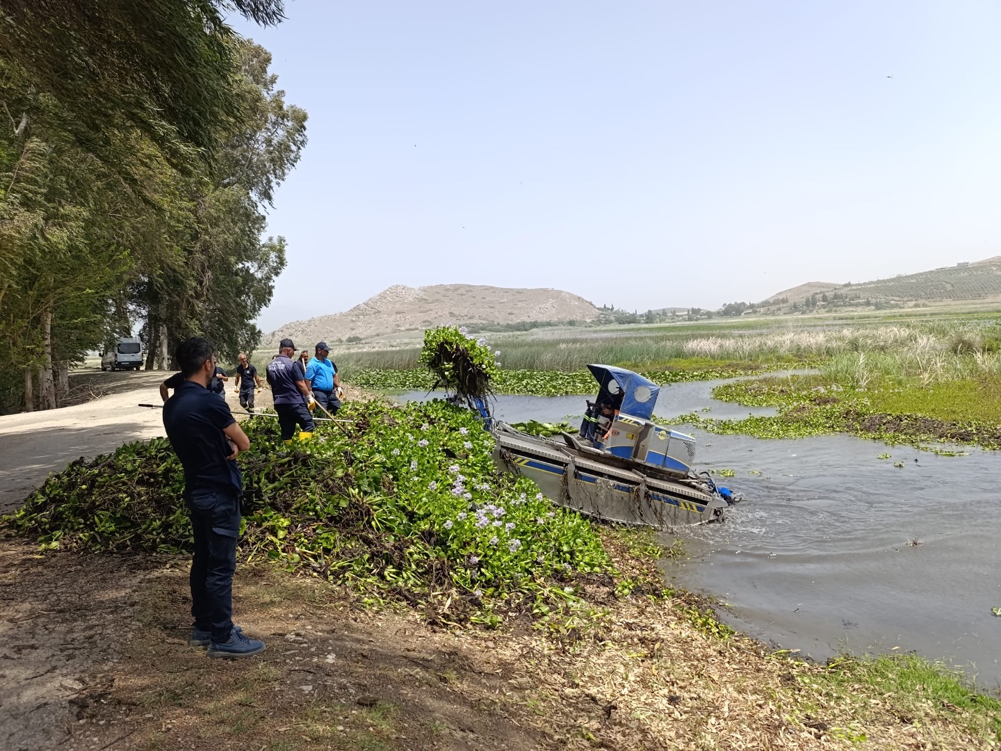 Photo 2 River cleaning picture